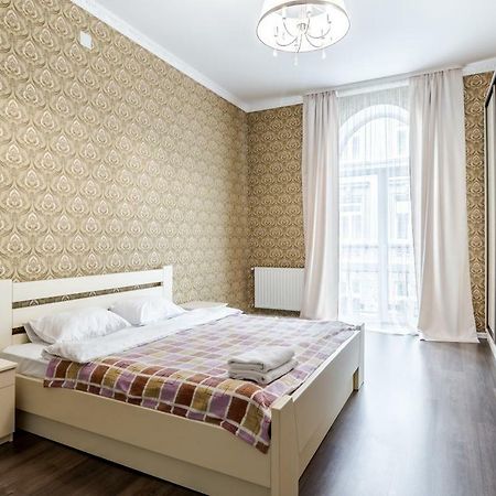 Relax Apartment Lviv Dış mekan fotoğraf