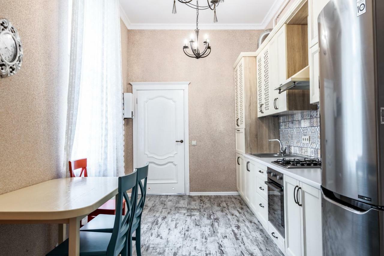 Relax Apartment Lviv Dış mekan fotoğraf