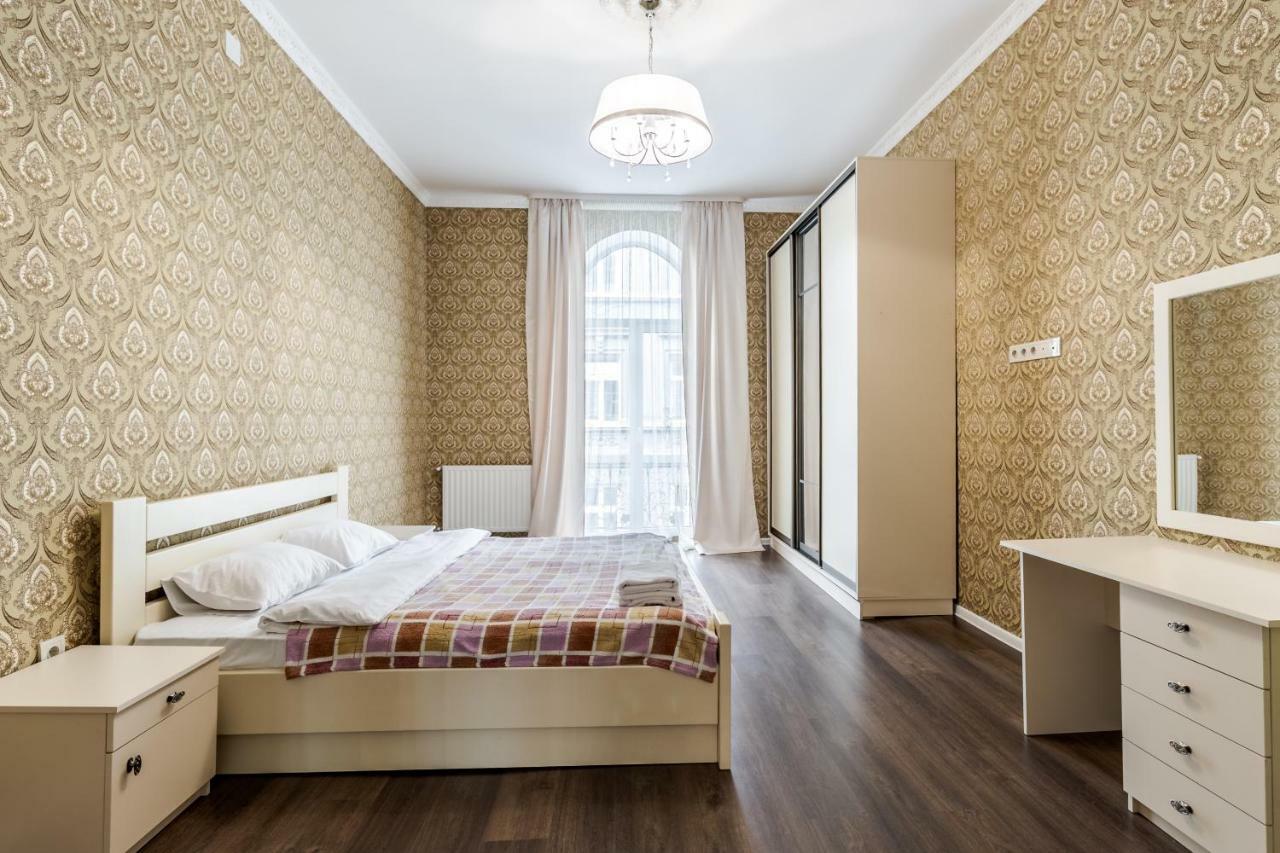 Relax Apartment Lviv Dış mekan fotoğraf