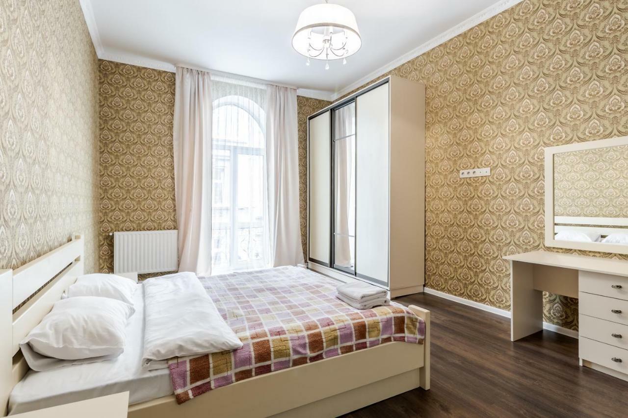 Relax Apartment Lviv Dış mekan fotoğraf